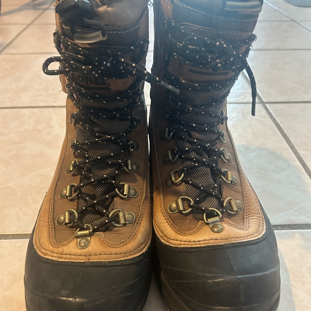 Sorel Men's Brown and Black Boots